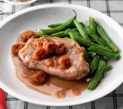 18) Sweet Onion and Cherry Pork Chops