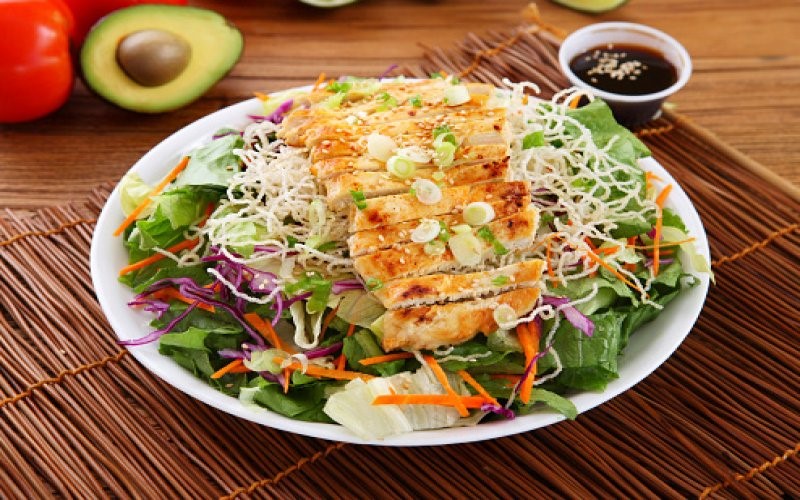 Chicken-Salad-with-Asian-Veggie-Salad
