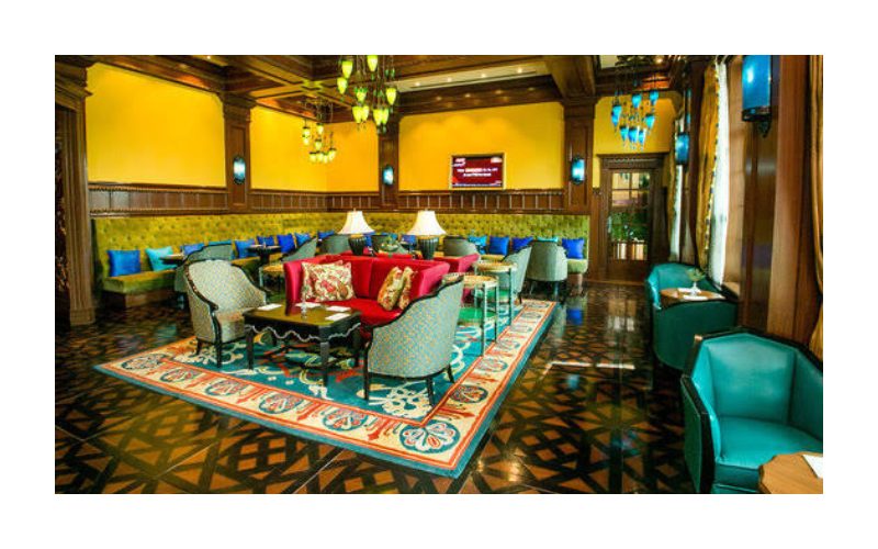 peacock-bar