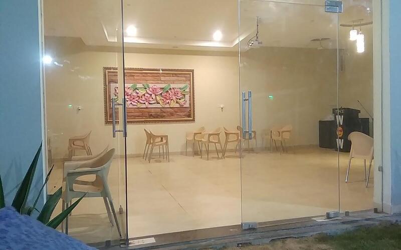 the-wow-restaurant-and-game-zone