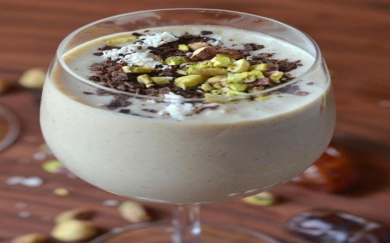 almond-pistachios-hazelnuts-shake