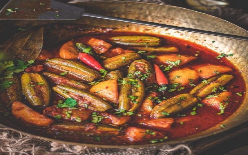 aloo-potol-er-torkari