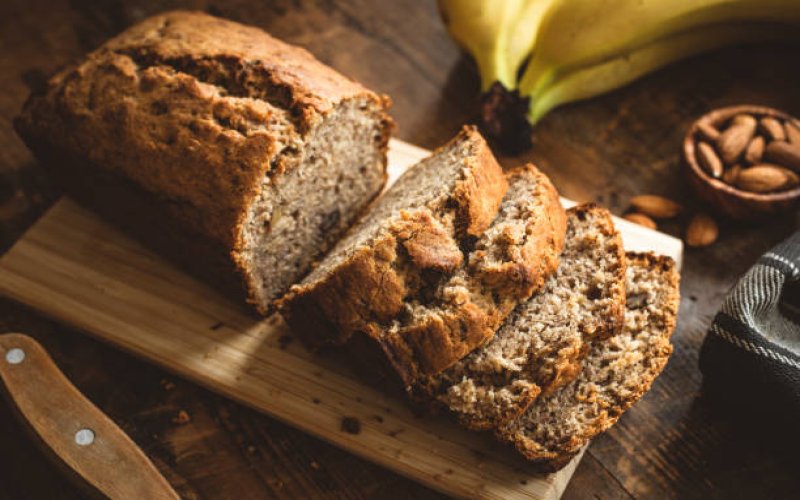 banana-and-walnut-cake