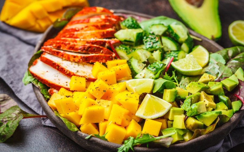 chicken-mango-avocado-salad