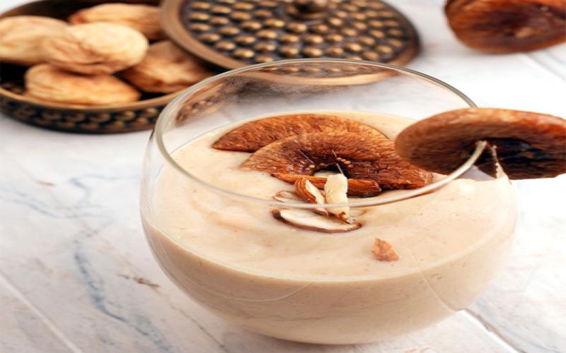 fig-and-apricot-milkshake