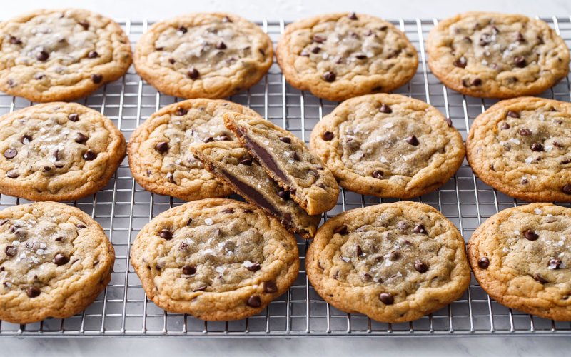 ganachestuffed-chocolate-chip-cookies