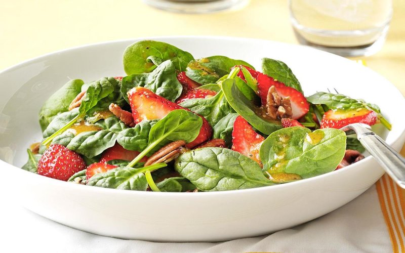 strawberry-salad-with-poppy-seed-dressing