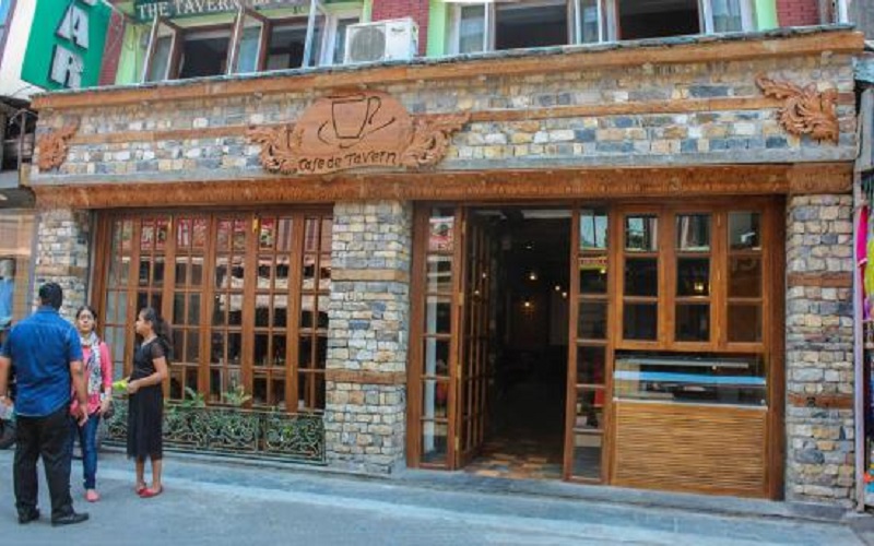 the-tavern-caf
