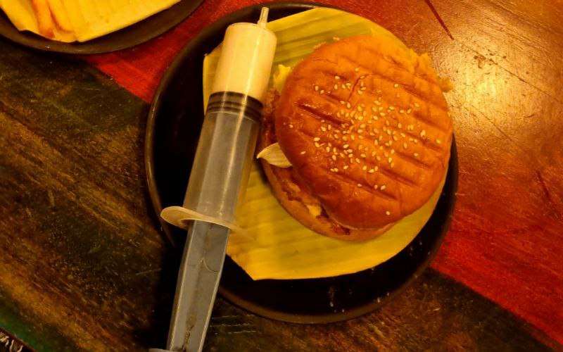 vellore-special-burger-with-cheese-inject-in-robins-ikigai