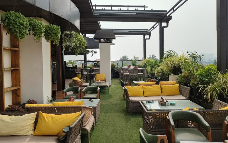 Cafe Sundowner