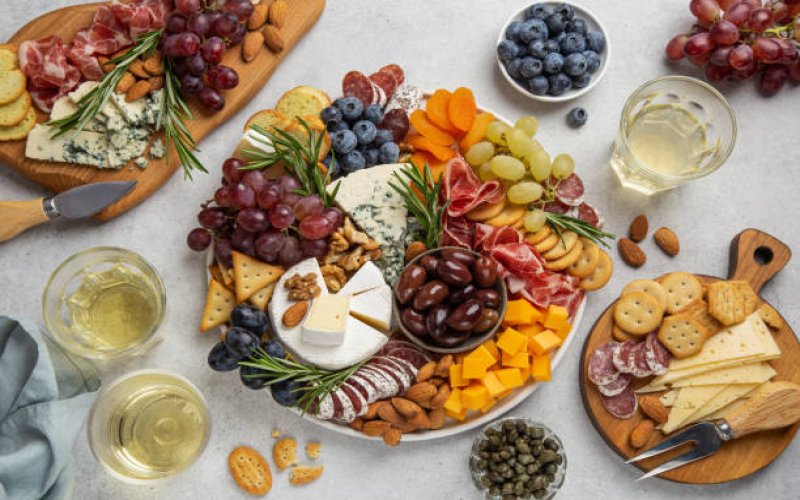 berries-and-cream-charcuterie-board