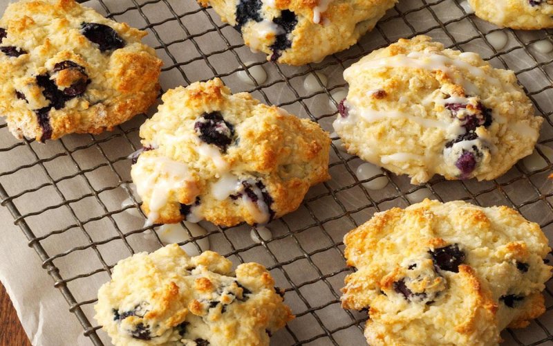 blueberry-biscuits