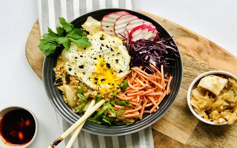 cauliflowerrice-kimchi-bowl