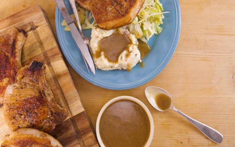 dijon-pork-chops-with-cabbage-and-fennel