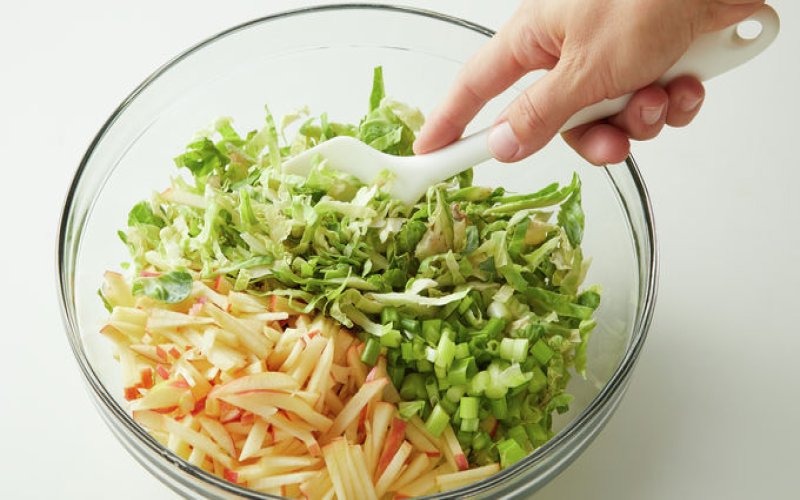 honey-mustard-brussels-sprouts-salad