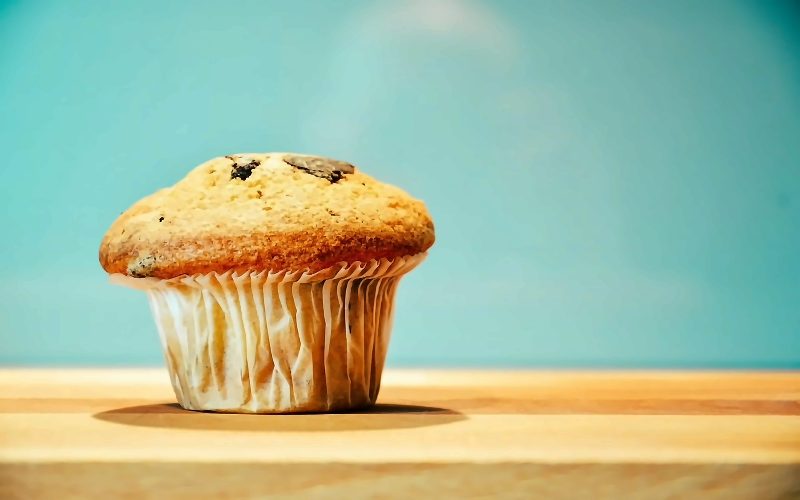 banana-chocolate-chip-muffins