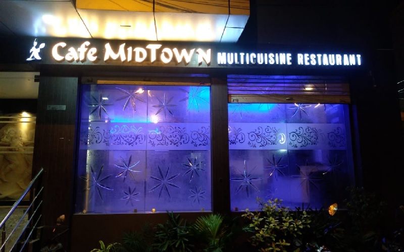 caf-midtown-multicuisine-restaurant