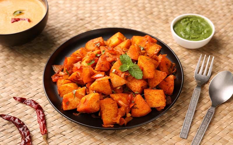 Masala,Idli,Masala,Idly,Chilli,Idly,Coconut,Chutney,Green,Chutney