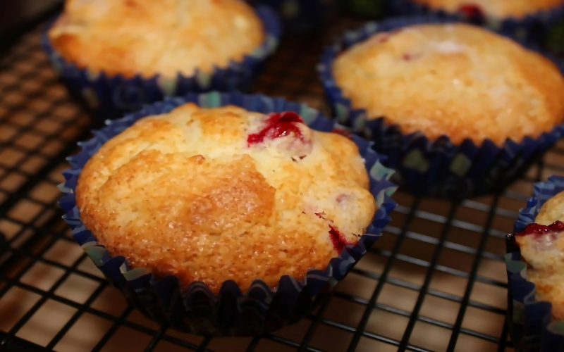 cranberry-orange-muffins