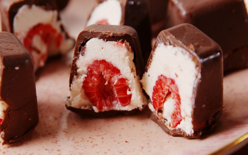 frozen-cheesecake-bites