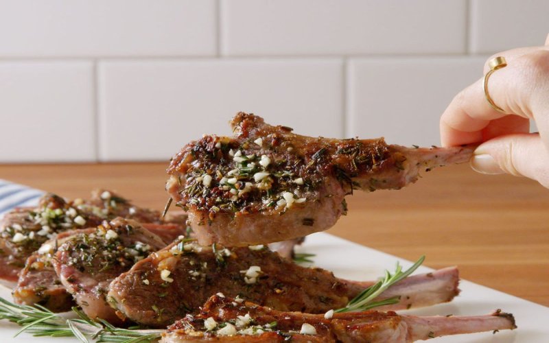 garlicky-lamb-chops