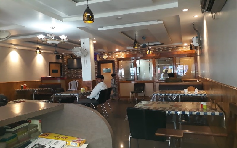 mayfair-restaurant--bakery