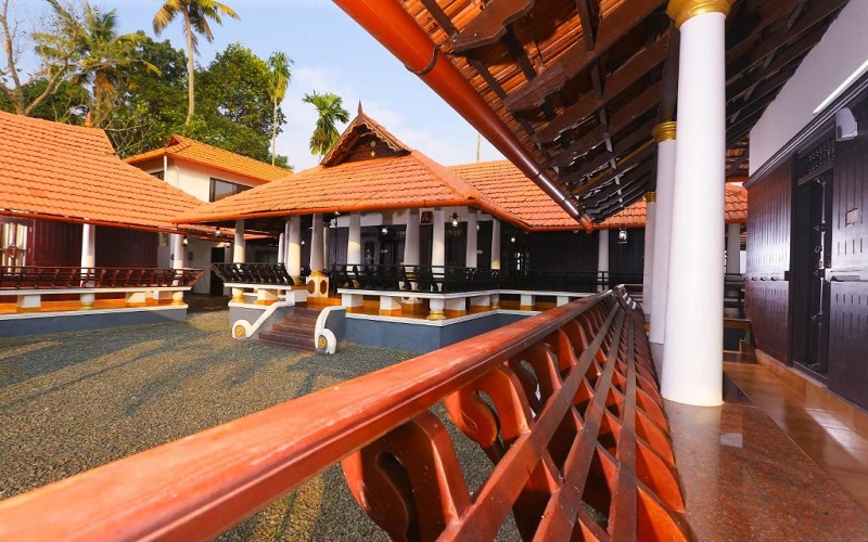 palmy-lake-resort