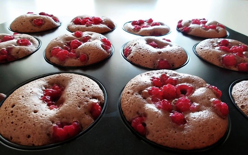 raspberry-muffins