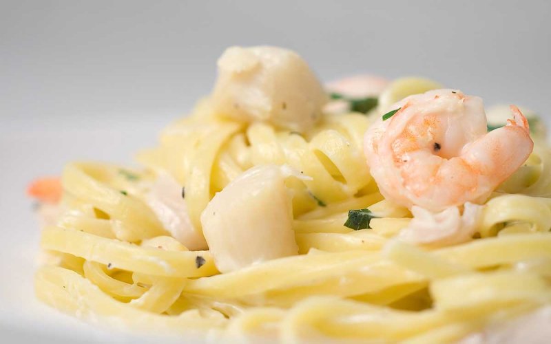 scallop-with-creamy-mozzarella-pasta