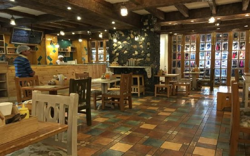 cafe-de-tavern