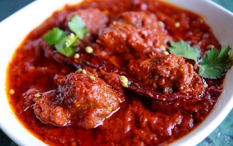 laal-maans