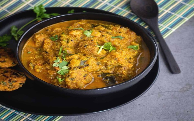 vada-curry
