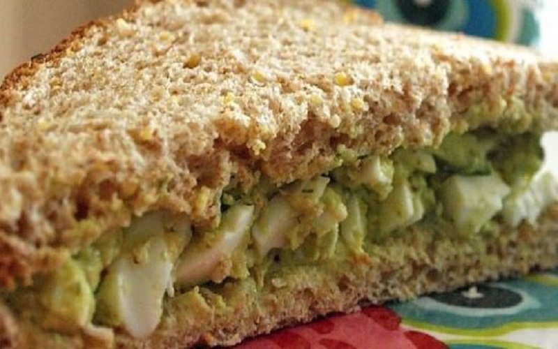 avocadoeggsaladsandwich