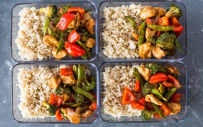 sweet-chili-chicken-meal-prep-bowls